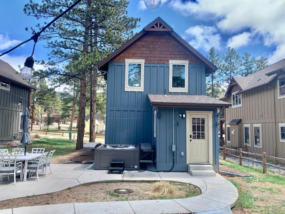 Black Bear Cabin With Hot Tub Woodland Park Exterior foto